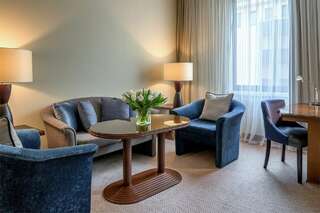 Гостиница Коринтия Санкт-Петербург Люкс с видом во внутренний дворик-3