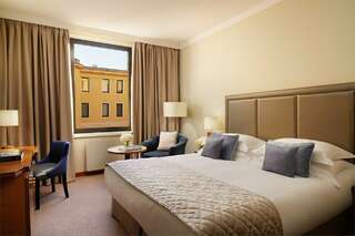 Гостиница Коринтия Санкт-Петербург Стандартный номер с большой кроватью-1